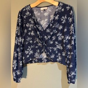Crop top blouse size XL